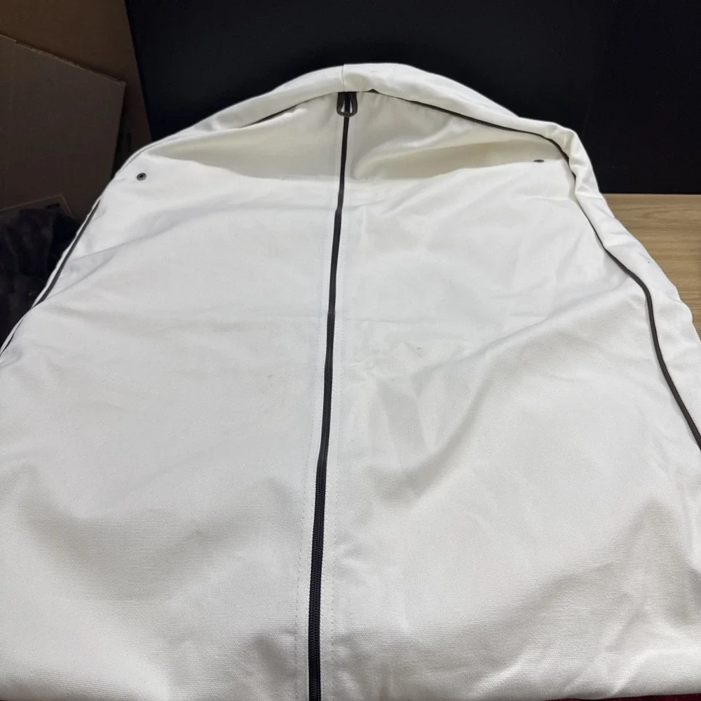 Hermès White Garment Bag Brown Trim Logo Zipper Closure Handles large 61x26 - Picture 2 of 5